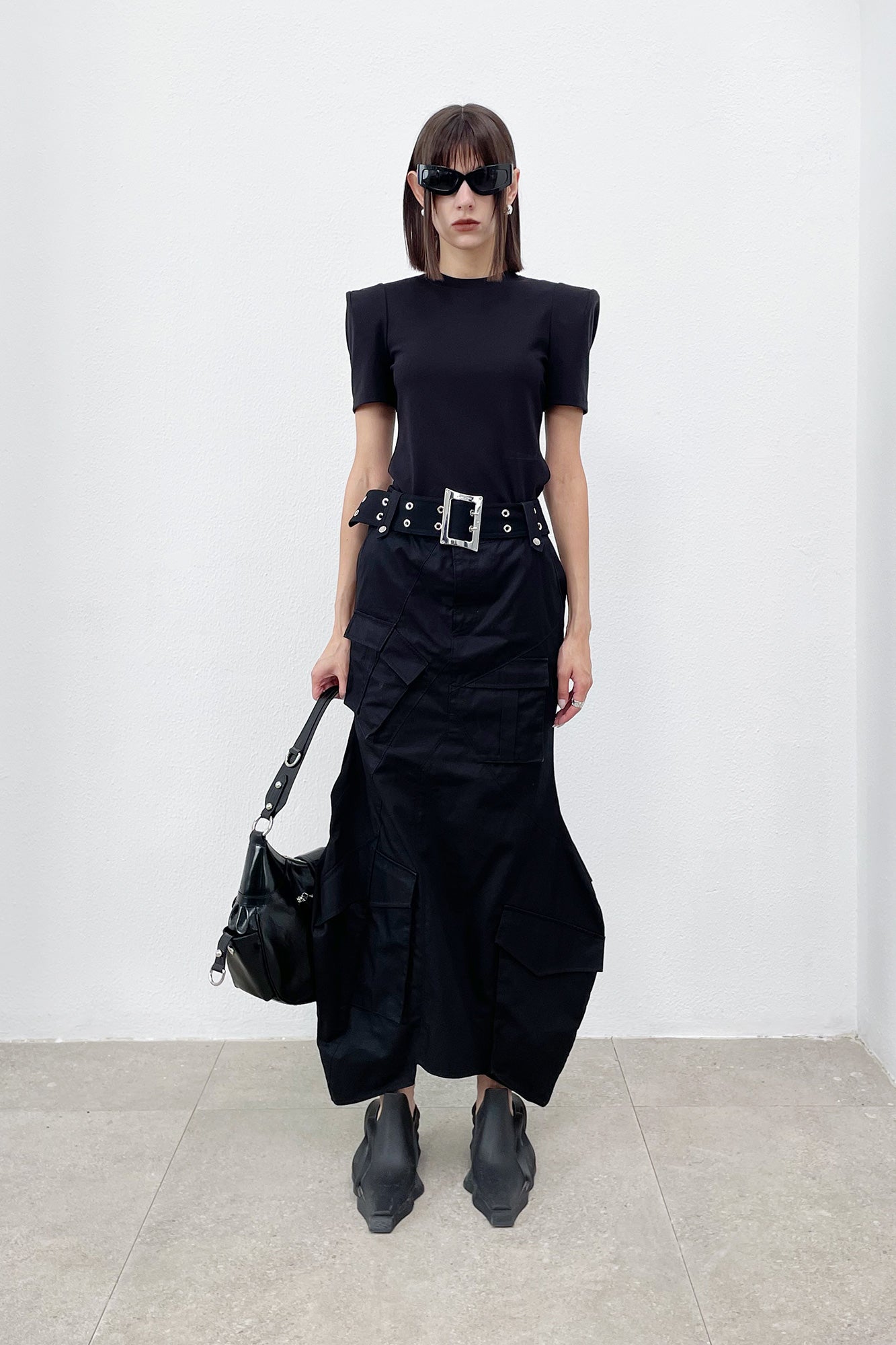 Geometric division tooling overskirt