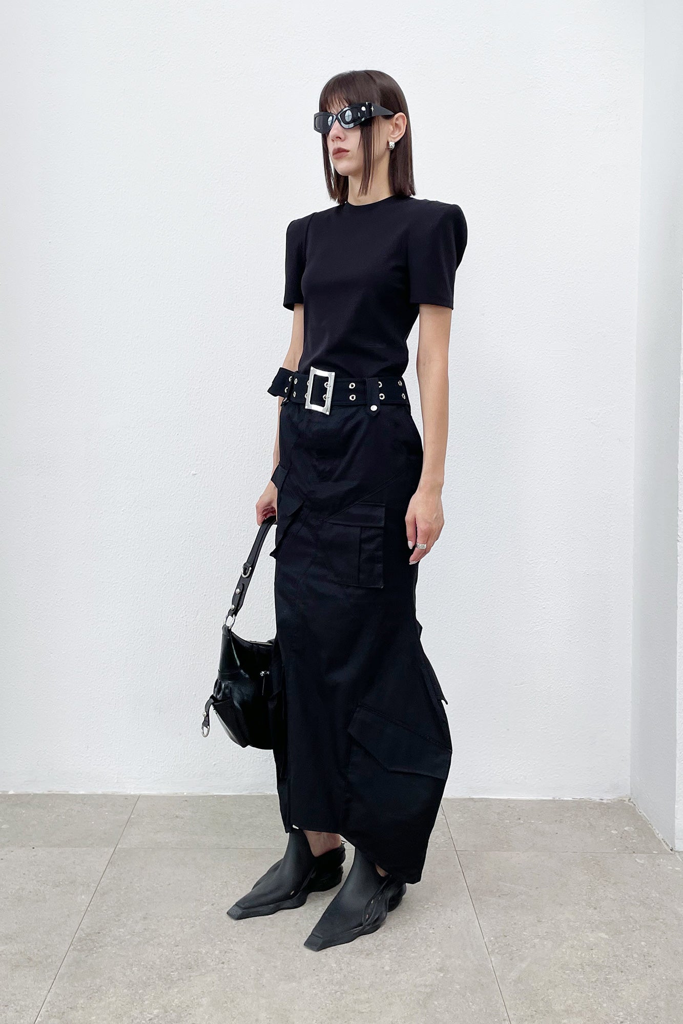 Geometric division tooling overskirt