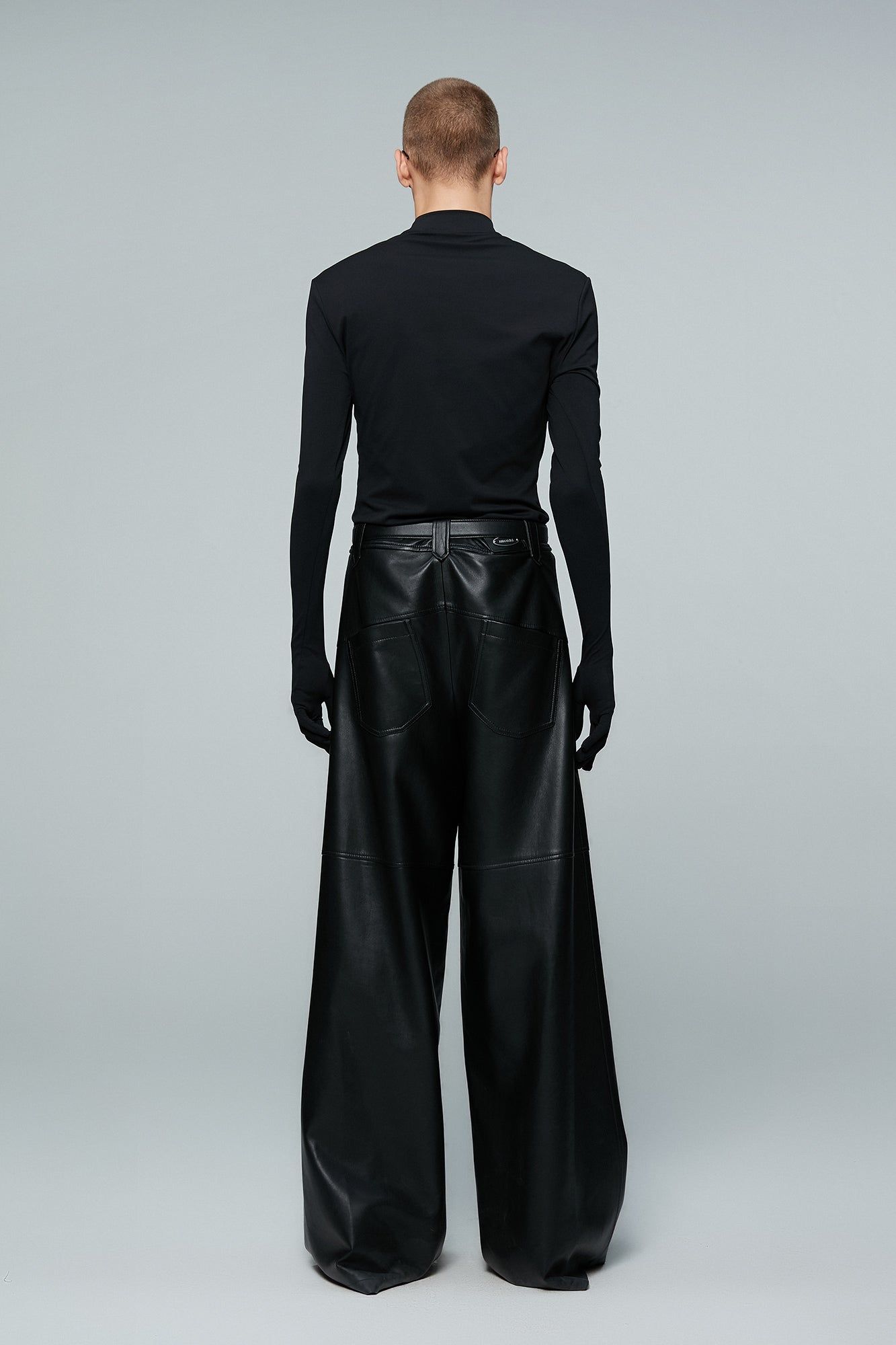 Four-star hollow bodice (male)