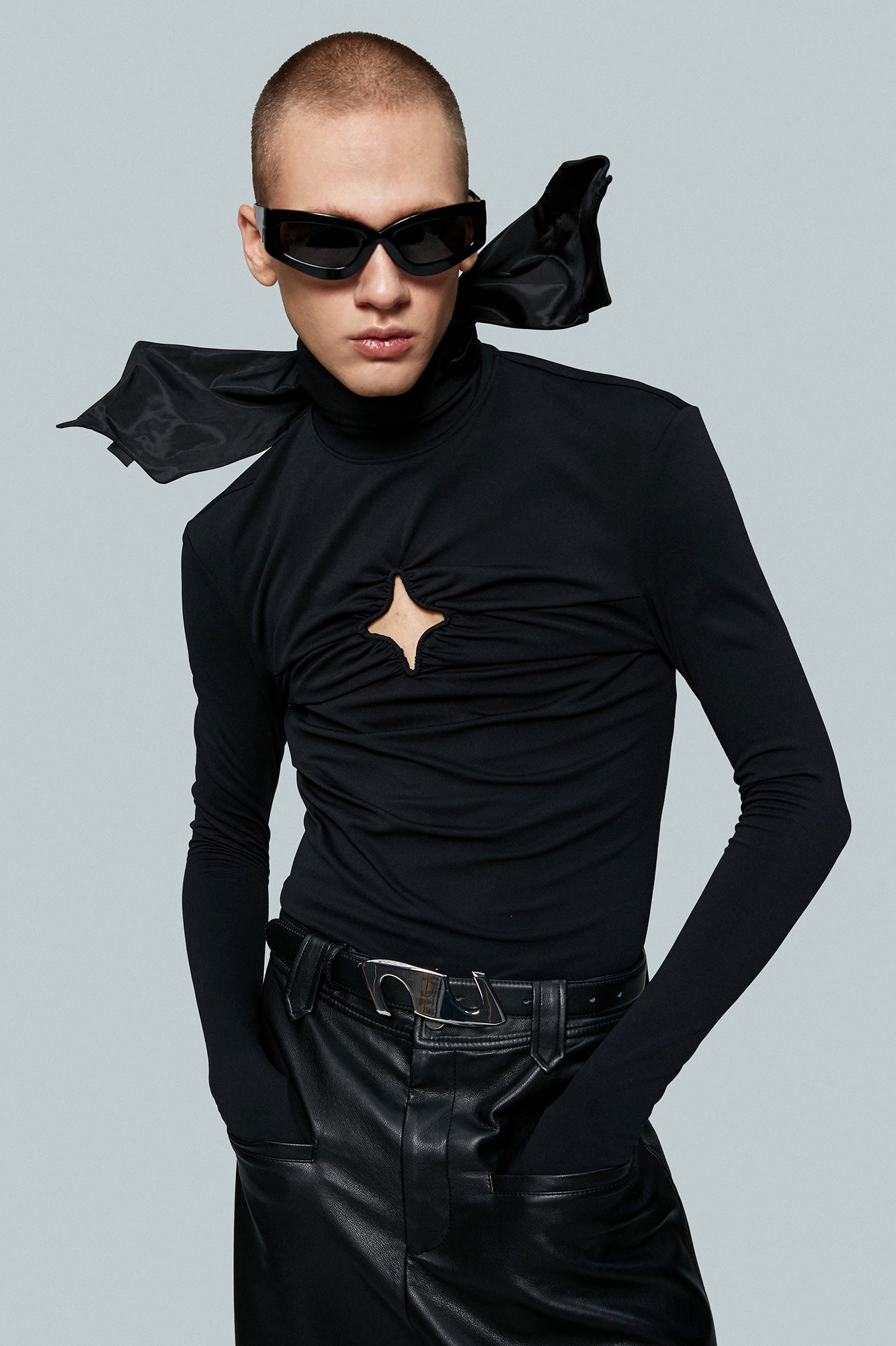 Four-star hollow bodice (male)