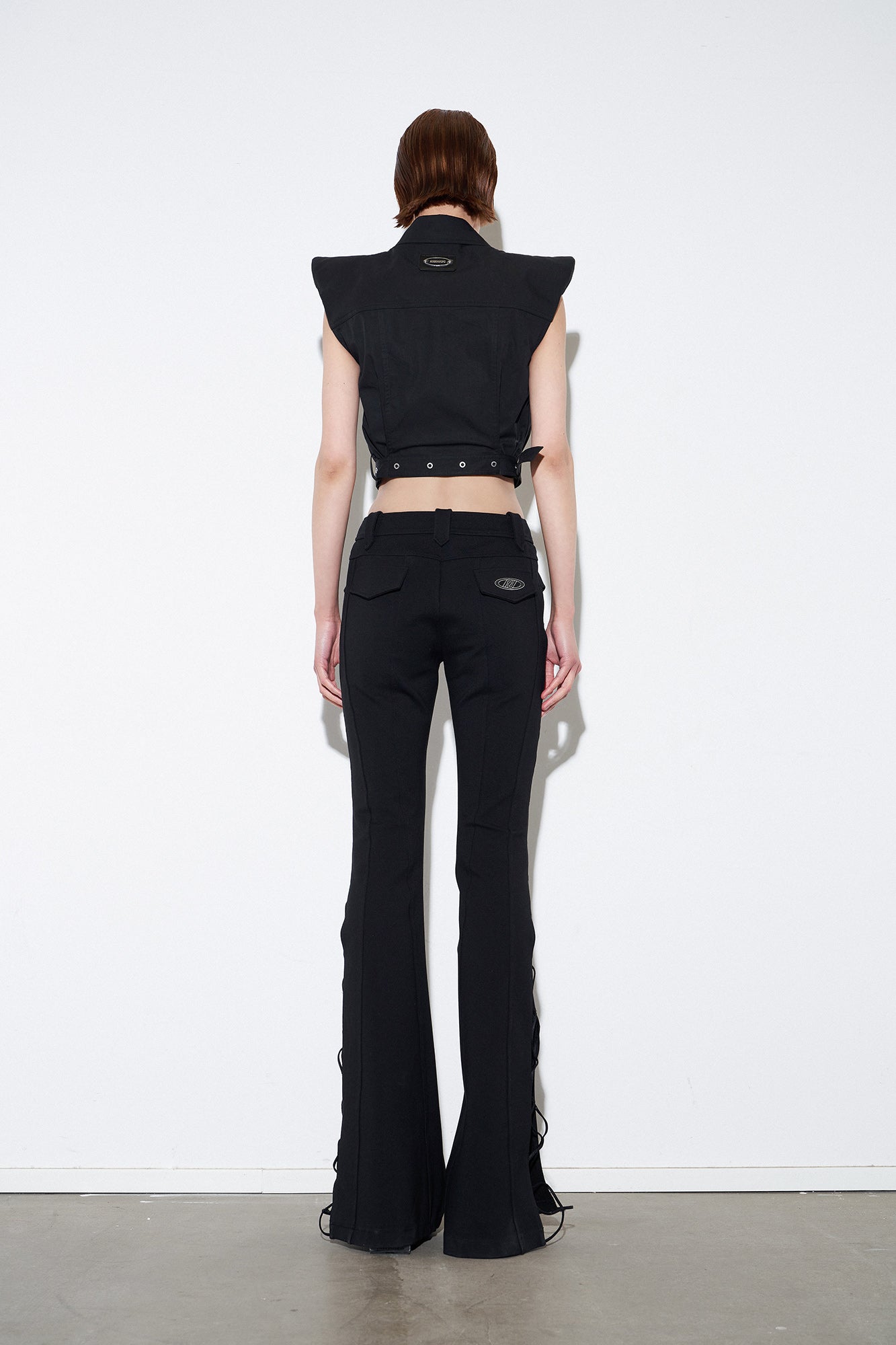 3D sleeve waistband shirt