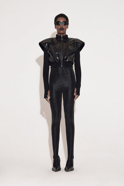 Three dimensional wide shoulder jacket