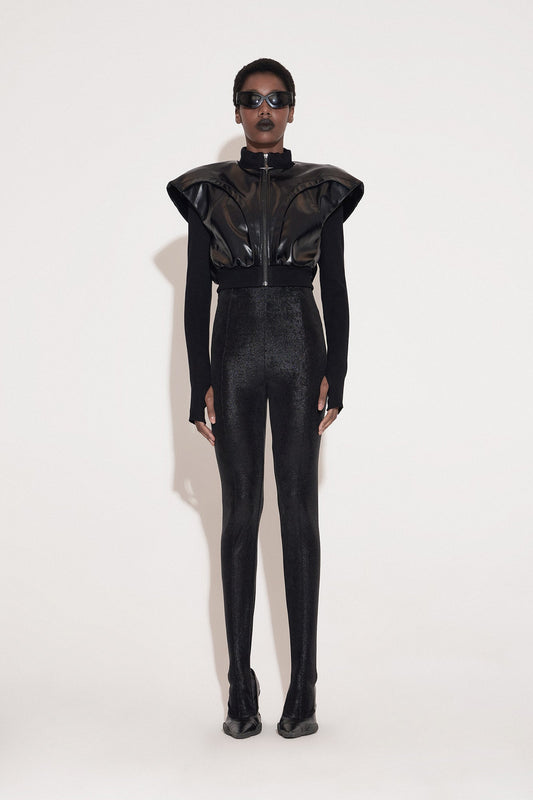 Three dimensional wide shoulder jacket