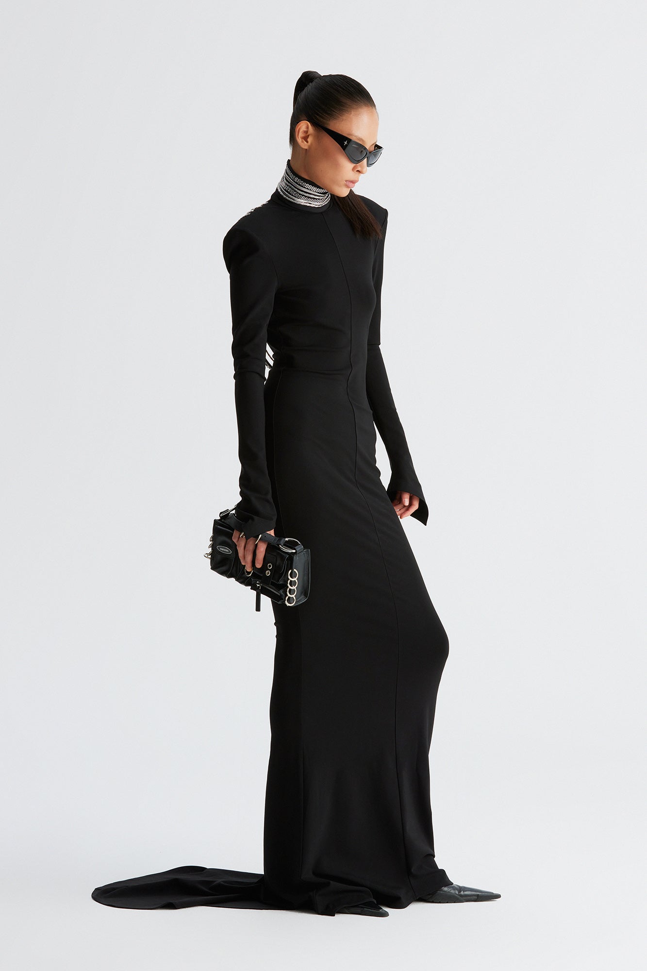 Four-pointed star sleeve chain dress