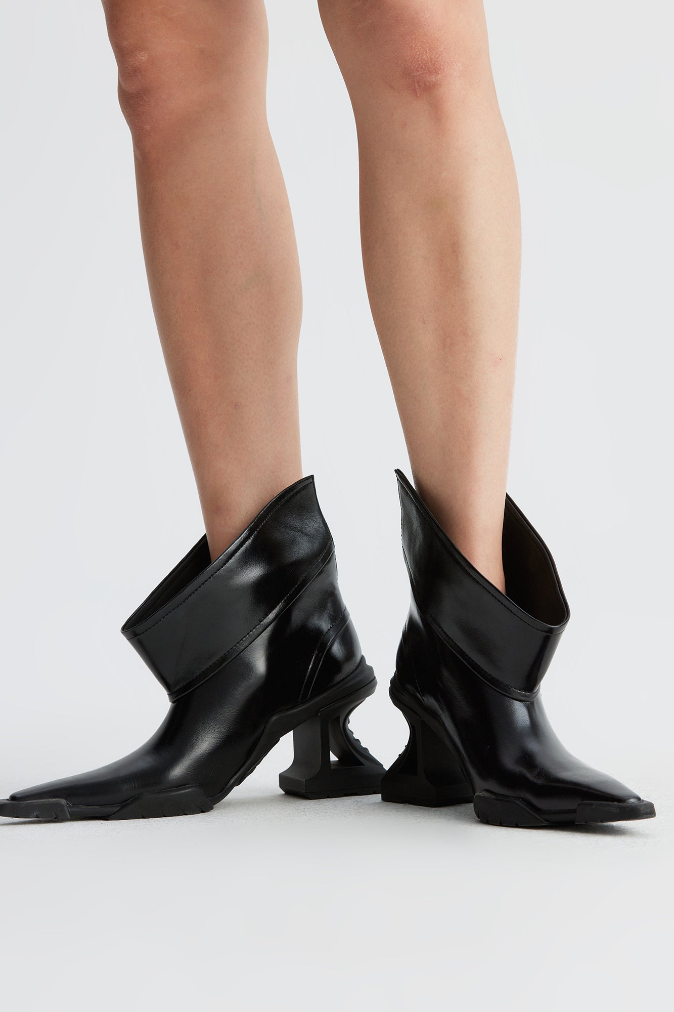 Genuine leather V-neck functional high heels