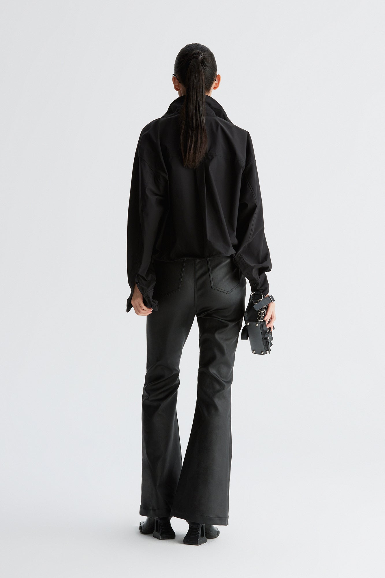 Malleable lapel shirt
