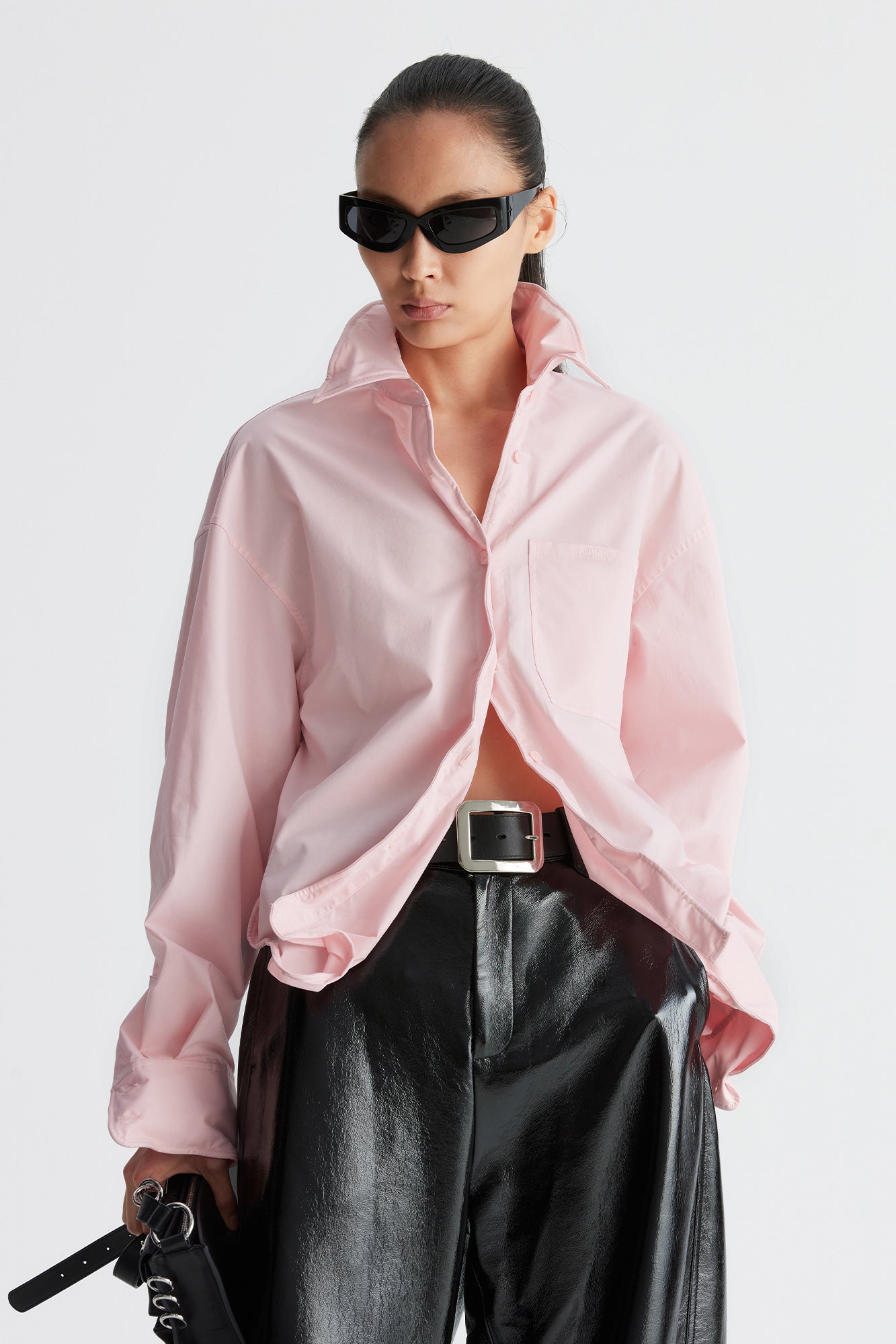 Malleable lapel shirt