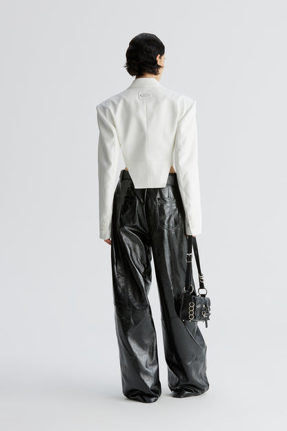 Shoulder cushion curved hem suit